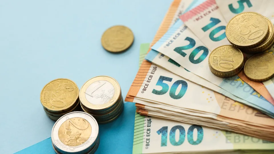 Dívida externa líquida cai para 36,2% do PIB em 2025 (e toca