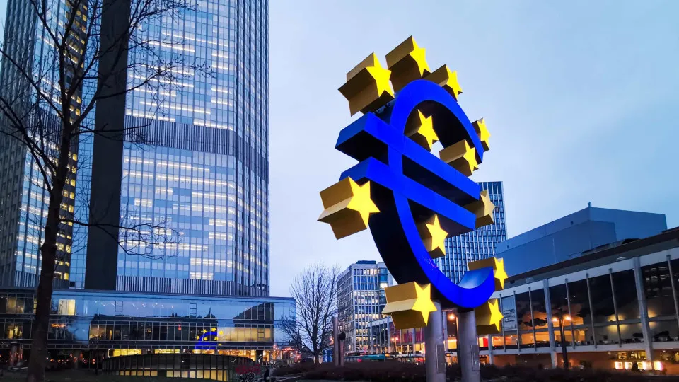 Eurostat aponta inflação de 2,0% na UE em janeiro e confirma