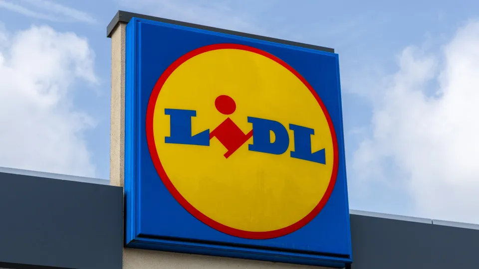 Lidl investe "cerca de 14 milhões de euros" e abre duas
