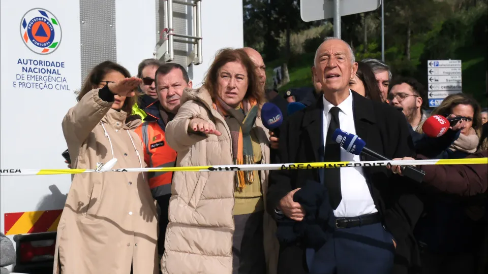 Marcelo promulga diploma que cria apoios sociais e 'lay-off'