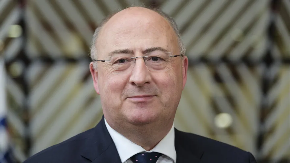 Ministro da Agricultura vai abordar em Bruxelas tema dos