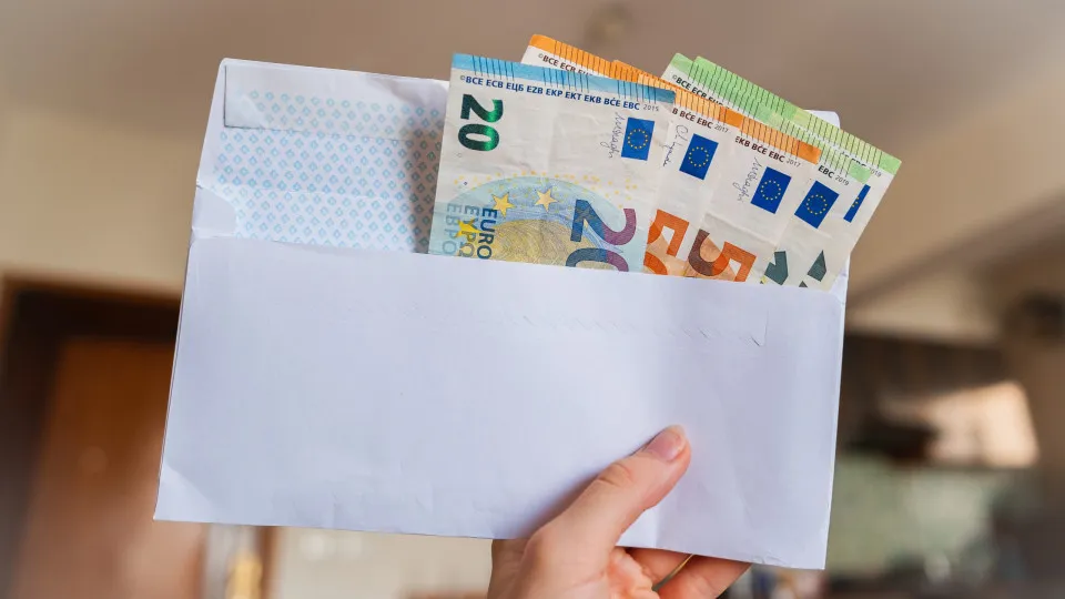 Salário médio sobe em Portugal: Quanto se recebe?
