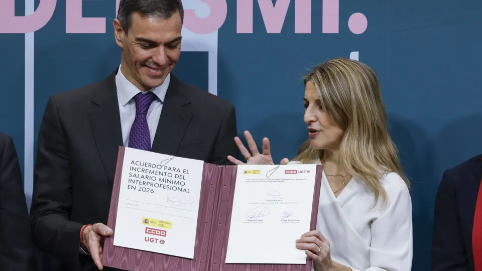 Salário mínimo em Espanha subiu: Quanto se ganha no país