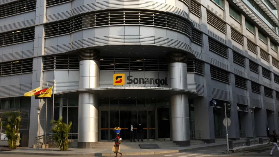 Sonangol quer manter ativos em Portugal por serem
