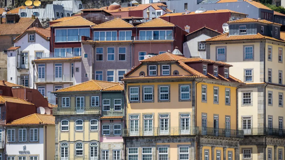 Taxa Euribor sobe a três e seis meses e fica em 12