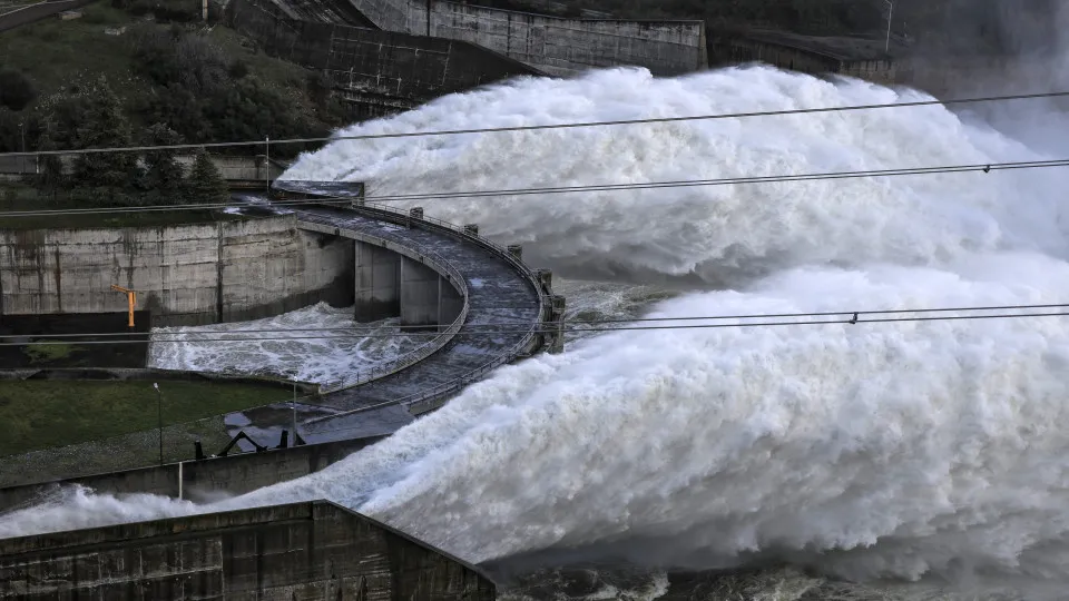 Tempestades disparam produção de energia nas barragens: Qual