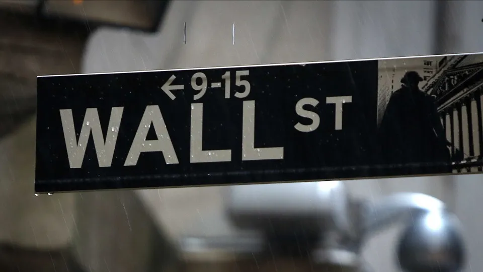 Wall Street pouco impressionada pela redução da inflação nos