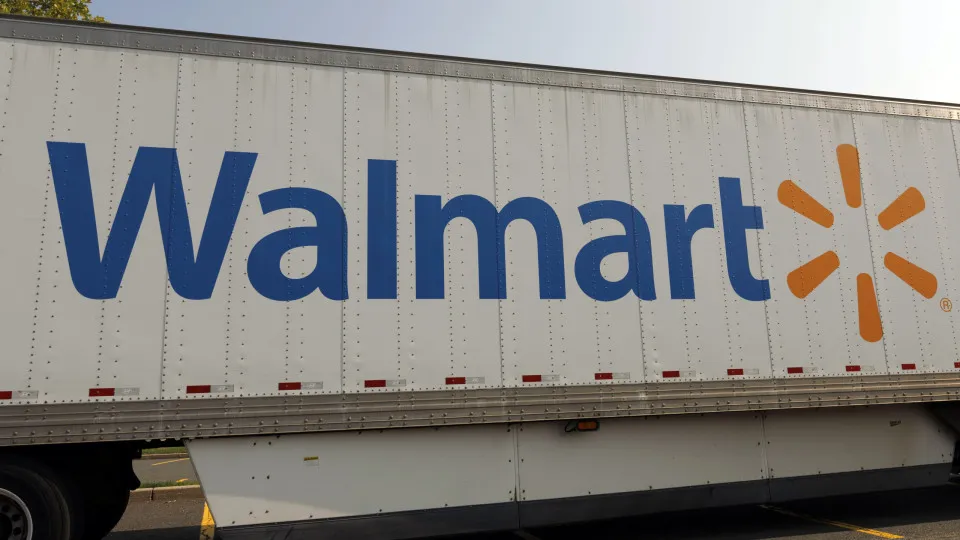 Walmart supera a fasquia de um bilião de dólares em bolsa