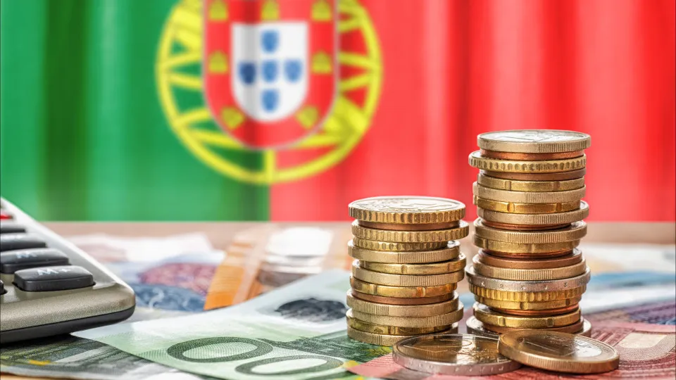 Juros da dívida de Portugal caem a dois, a cinco e a 10