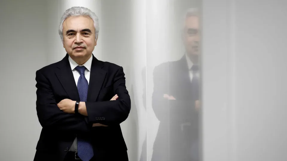 AIE disponível para libertar mais reservas de petróleo "se