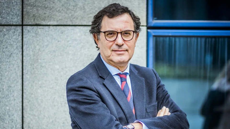 Aumento do preço do petróleo "não é uma boa notícia". Vêm aí