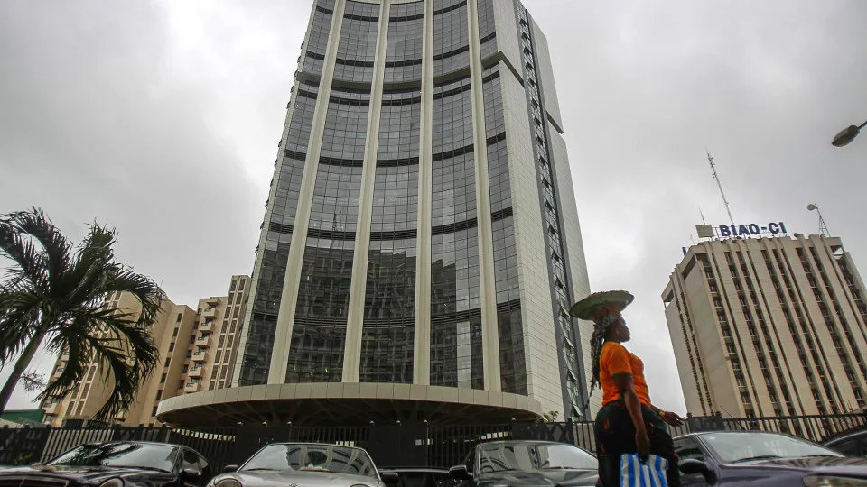 BAD adverte Guiné-Bissau por atrasos na informação sobre