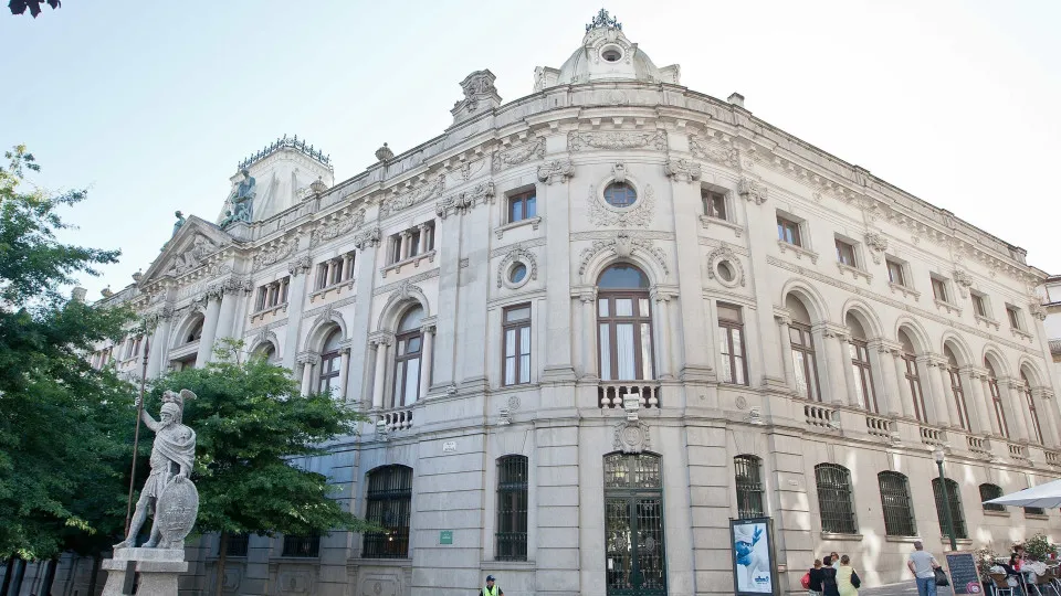 Banco de Portugal revê para baixo crescimento da economia em