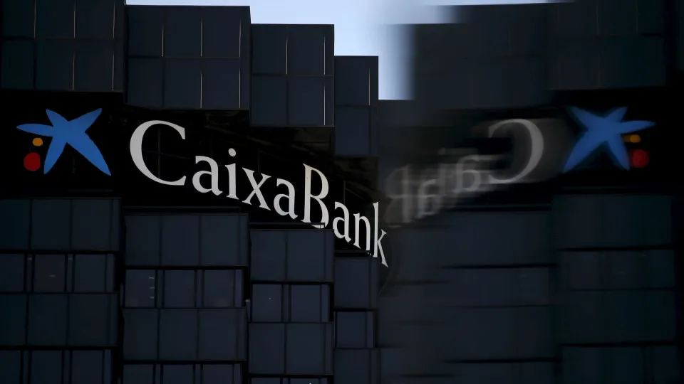 CaixaBank aprova dividendo de 428 milhões de euros do BPI