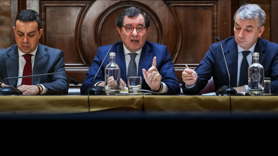 Casas ilegais com condições para serem legais devem ser