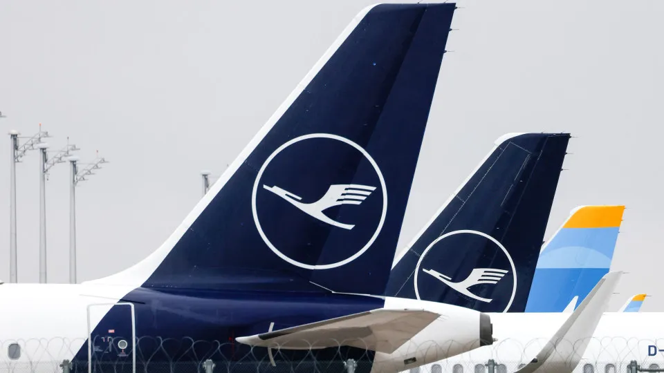 Companhias do grupo Lufthansa cancelam voos para o Dubai até