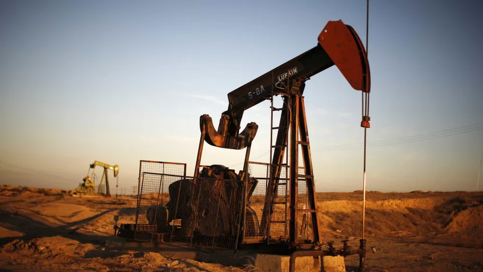 Cotação do Brent sobe 2,9% e ultrapassa os 115 dólares por
