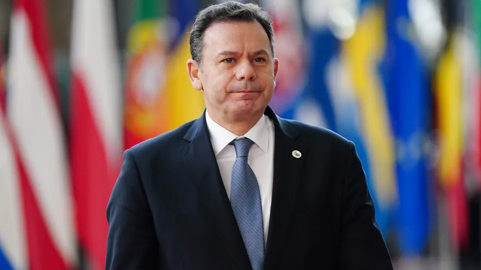 Crise energética reflete "atraso penalizador" nas