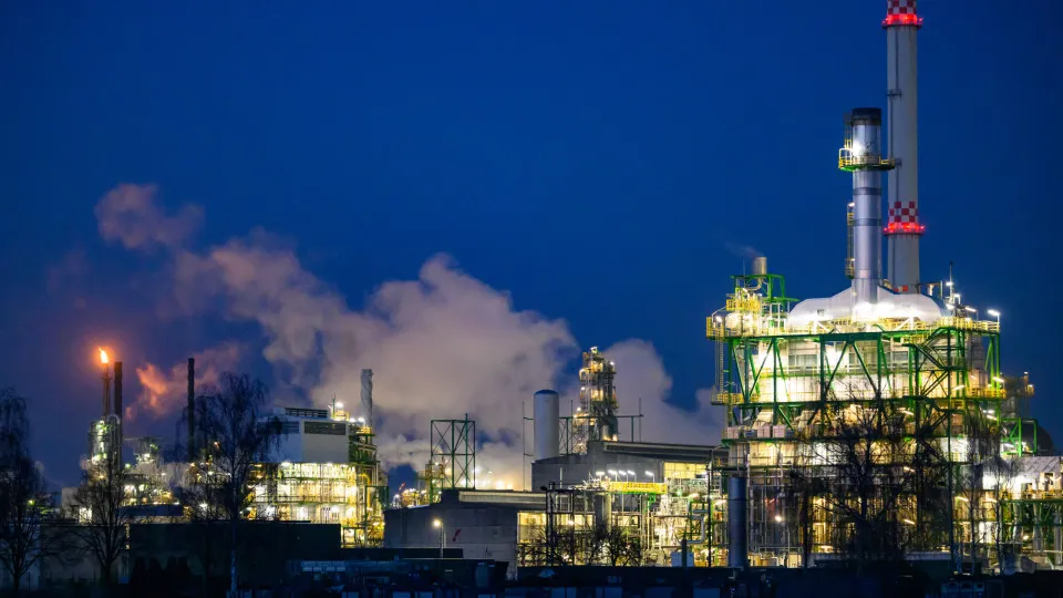 EUA suspendem sanções a subsidiárias alemãs da petrolífera