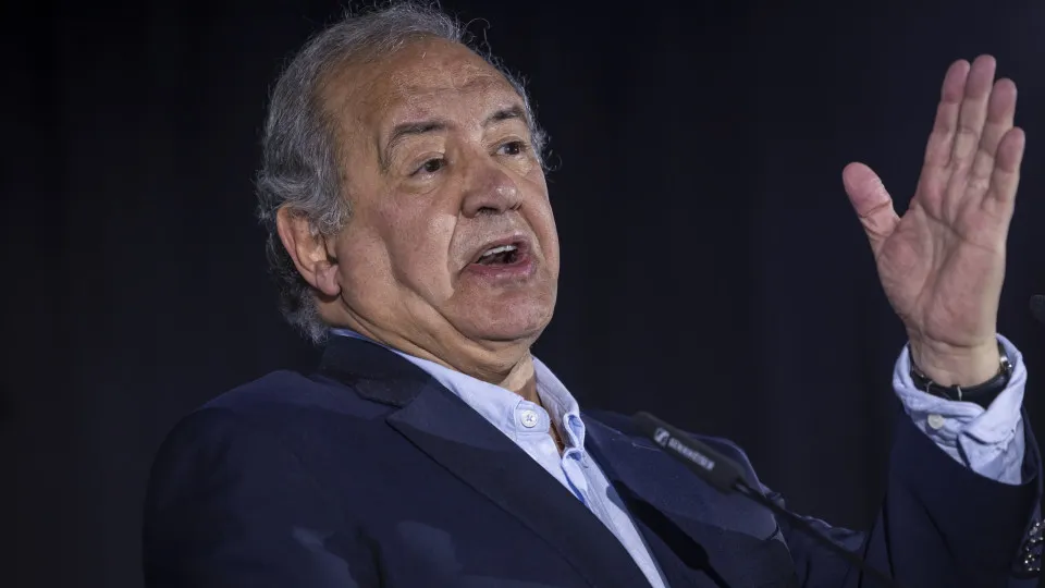 Governo deve delinear já "pacote específico para indústrias"