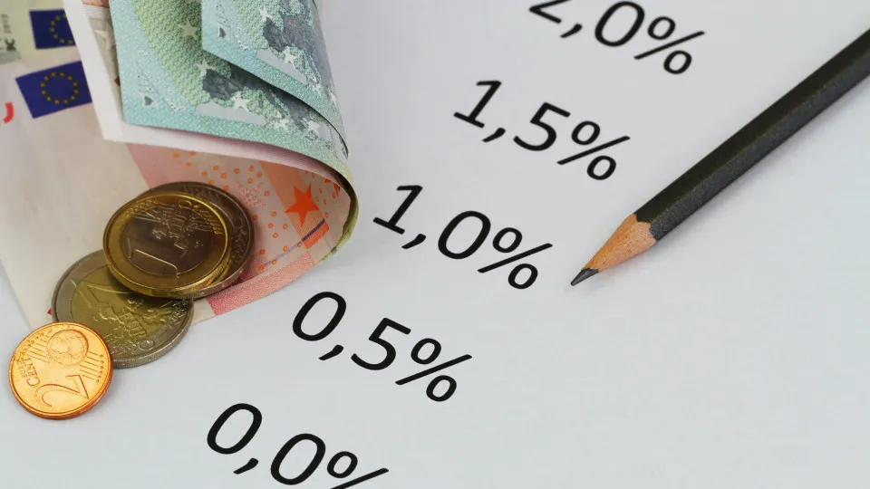 Juros da dívida de Portugal caem em dois, cinco e 10 anos