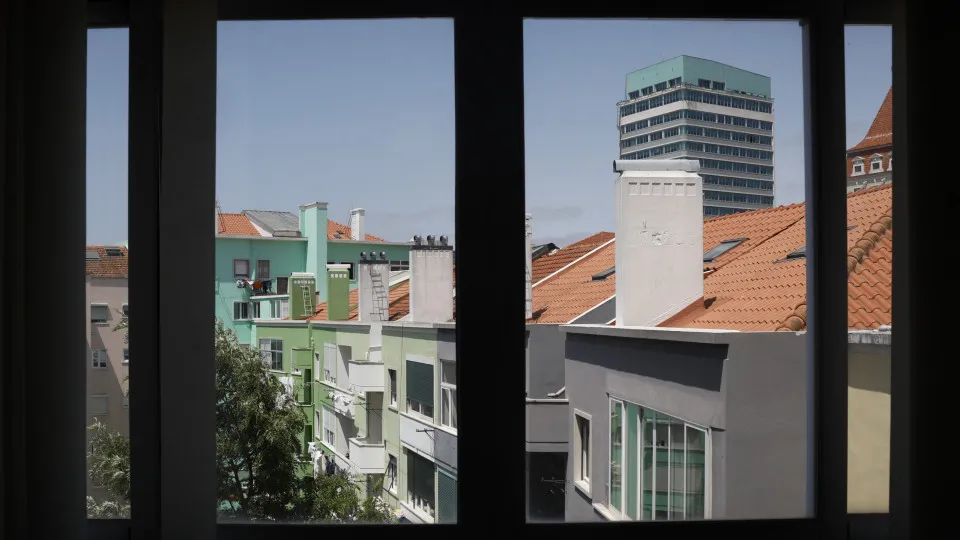 Juros de renegociações e de novos créditos à habitação caem
