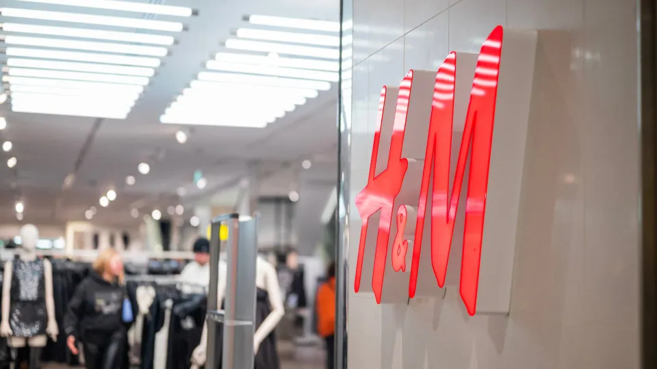 Lucro da H&M aumenta 22% para 65 milhões entre dezembro e