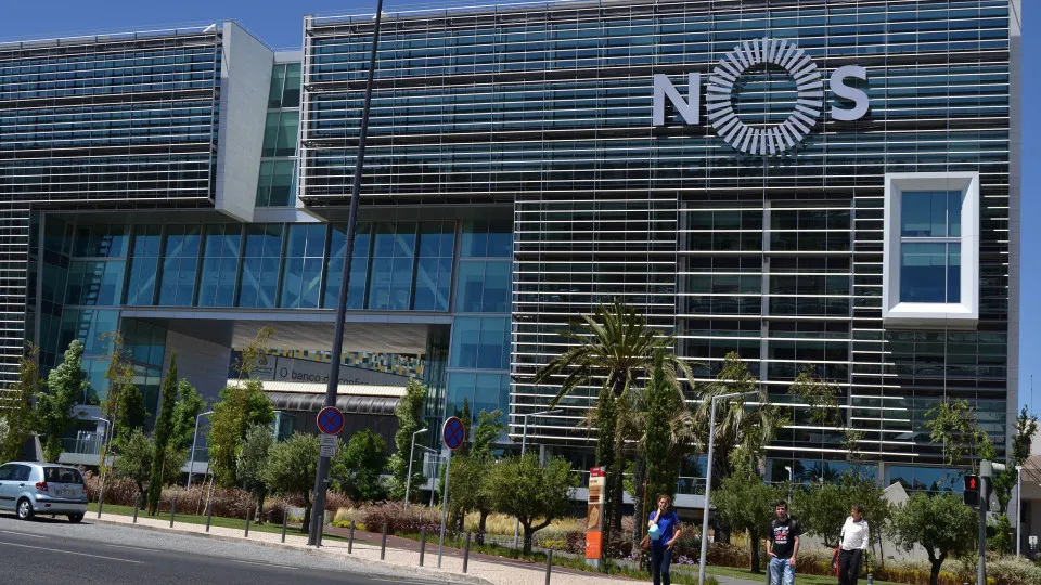 Lucro da NOS recua 9,6% em 2025 para 245,9 milhões de euros