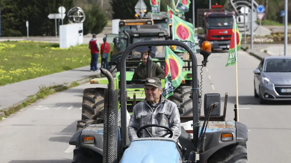 "Machadada final" na agricultura? Tratores marcham até