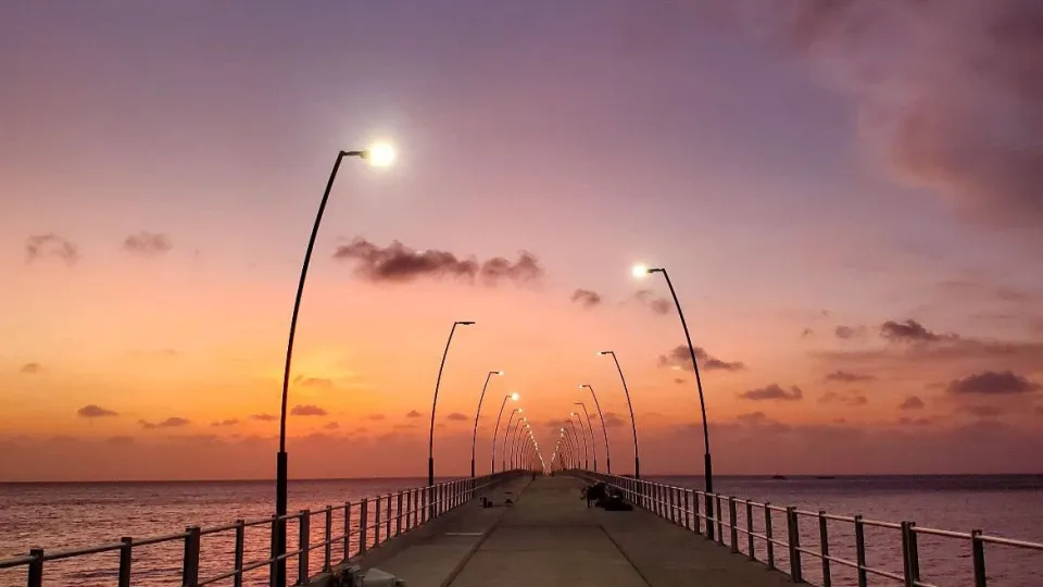 Maior ponte-cais do mundo abre na sexta-feira em ilha de
