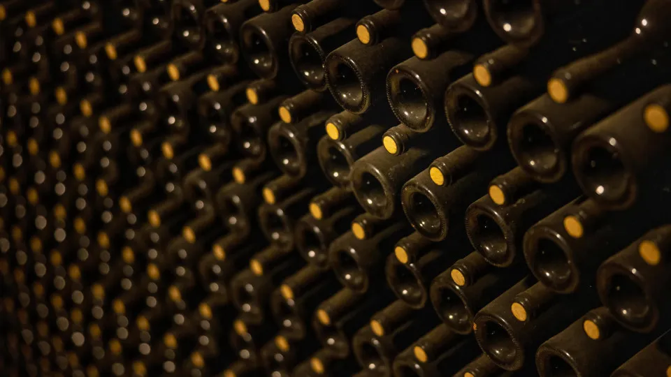 Menos 23 milhões de litros de vinho colocados no mercado em