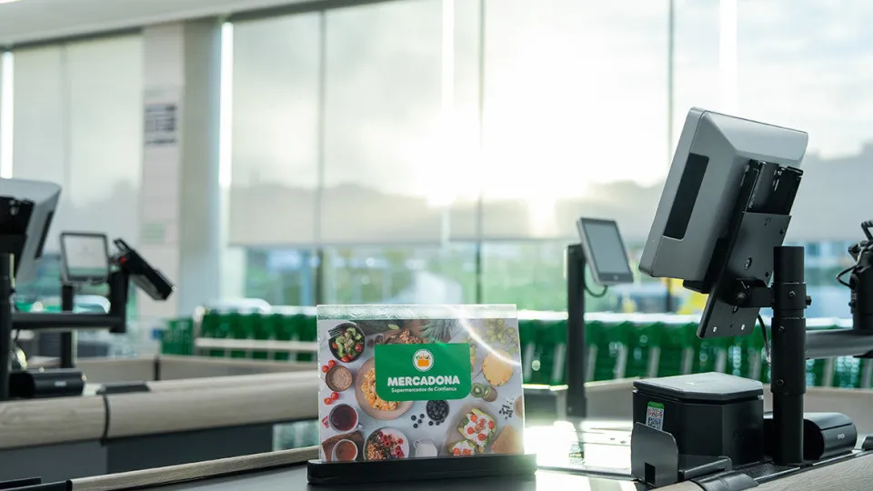 Mercadona abre dois novos supermercados em Portugal em