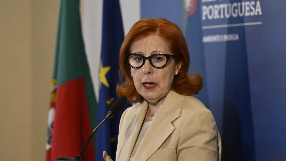 Ministra prevê reprogramação financeira. Obras avançam antes