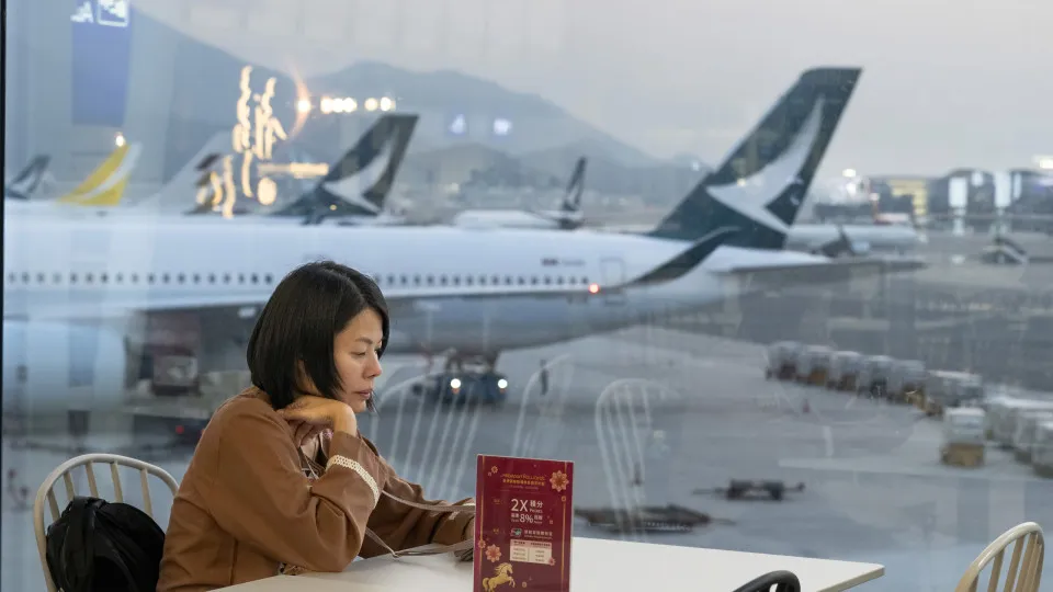 Possível ligação aérea Lisboa-Hong Kong com necessidade de