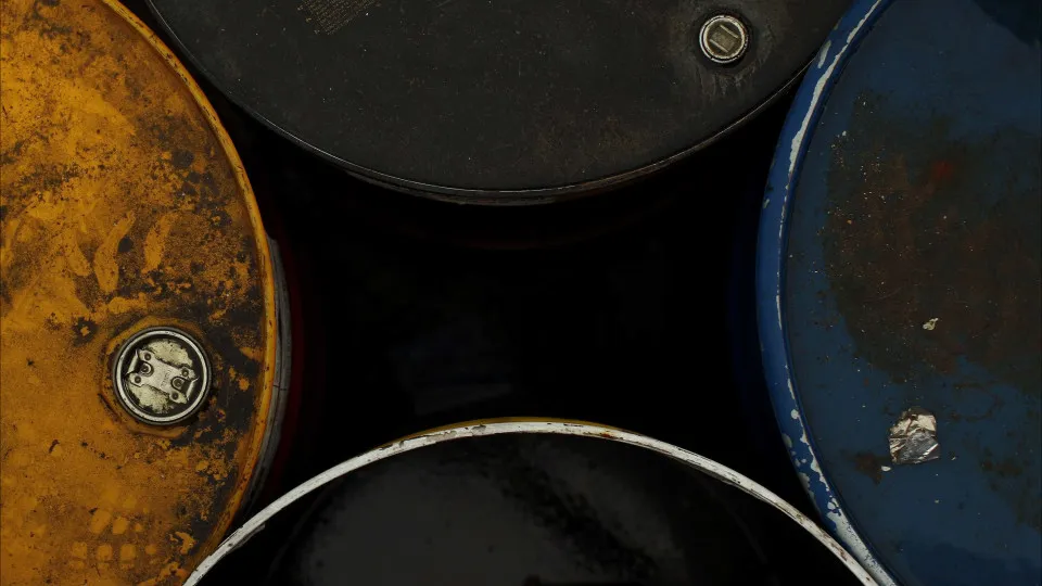 Preço do barril do petróleo Brent continua subindo, ouro e