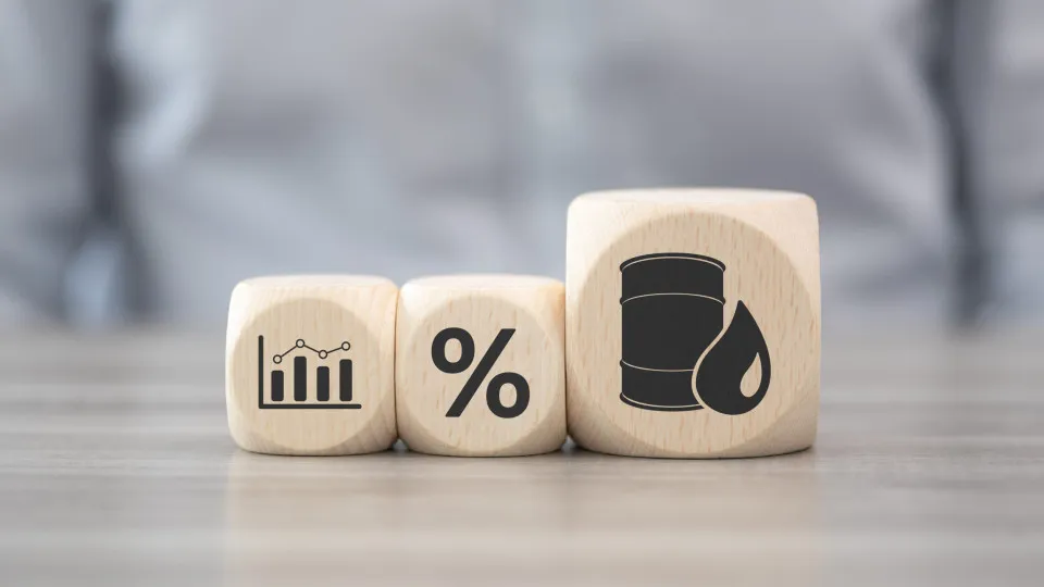 Preço do petróleo recua quase 2% após declarações de