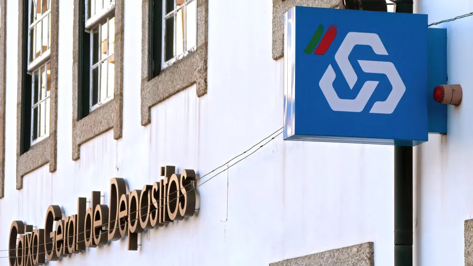 Quatro bancos portugueses com lucros de quase 4,4 mil