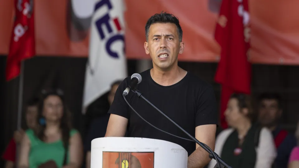 Reforma laboral? "Governo está a fazer uma birra autêntica",
