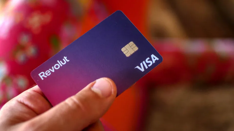 Revolut lança banco no Reino Unido