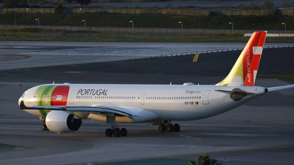 TAP: Grupo dono da British e Iberia pondera não avançar com