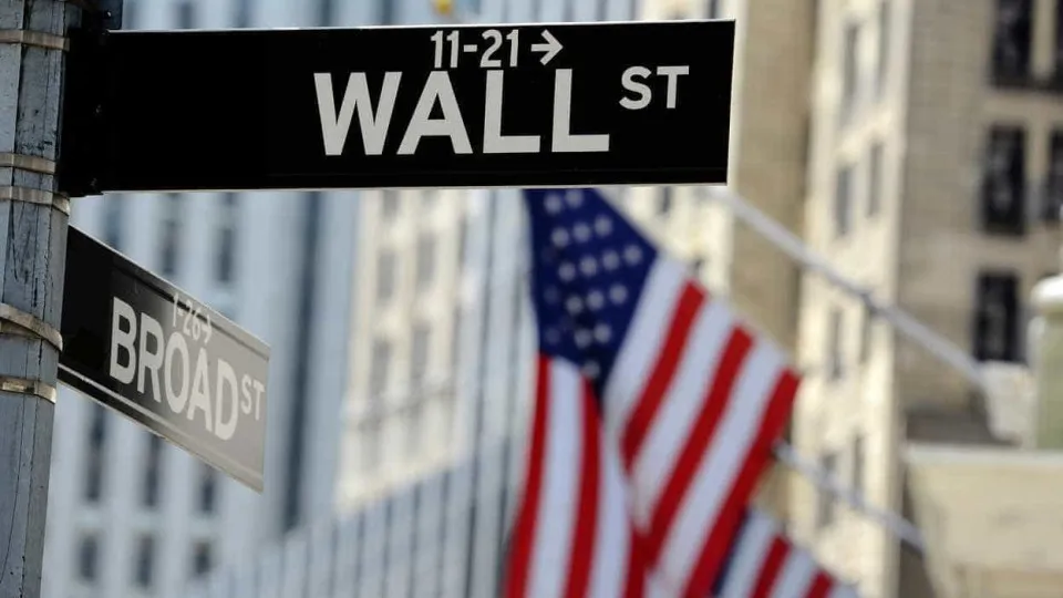 Wall Street encerra em alta graças a declarações de Trump