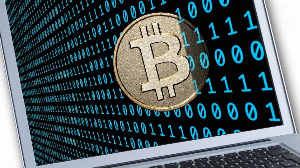 Bitcoin sobe 1% após Teerão anunciar portagens em