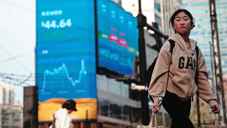 Bolsas chinesas e de Hong Kong sobem perante possível