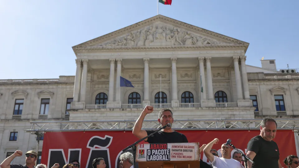 CGTP critica discussão "à socapa" do pacote laboral:
