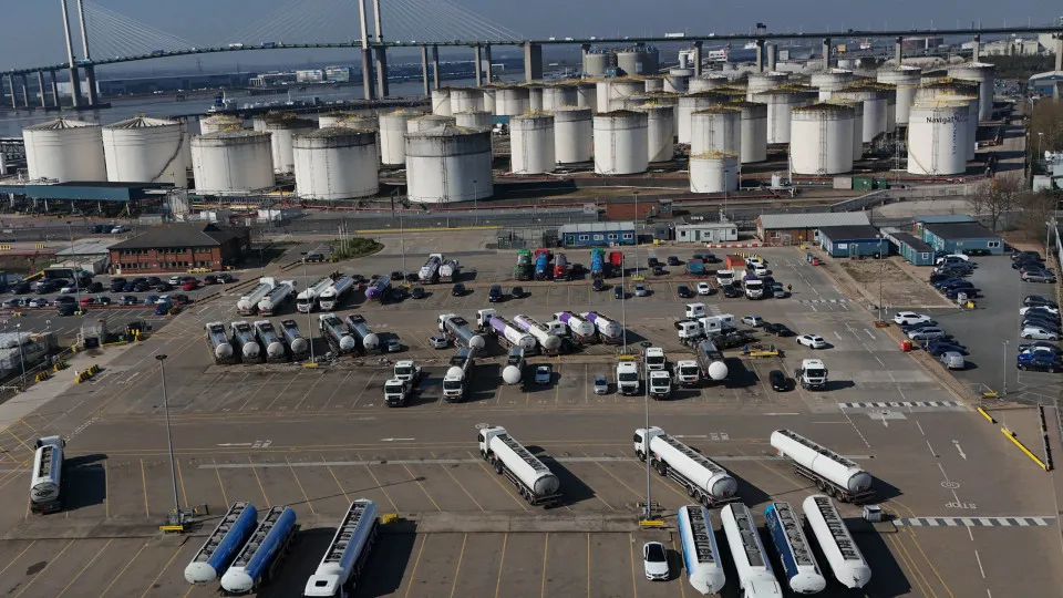 Cotação do Brent para entrega em junho sobe 0,68% para