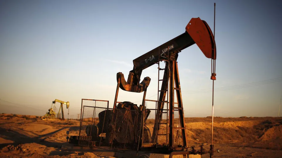 Cotação do Brent para entrega em maio sobe 4,94%