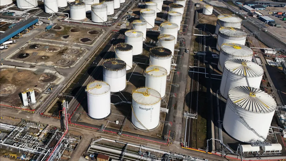 Cotação do petróleo Brent baixa 0,75%, para 95,20 dólares