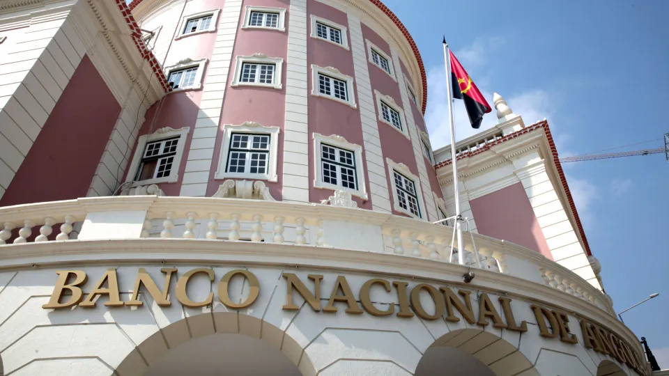 Crédito bancário em Angola cresce 16,4% em março para 8,33