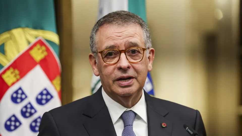 Créditos e seguros. Promulgado reforço do direito ao
