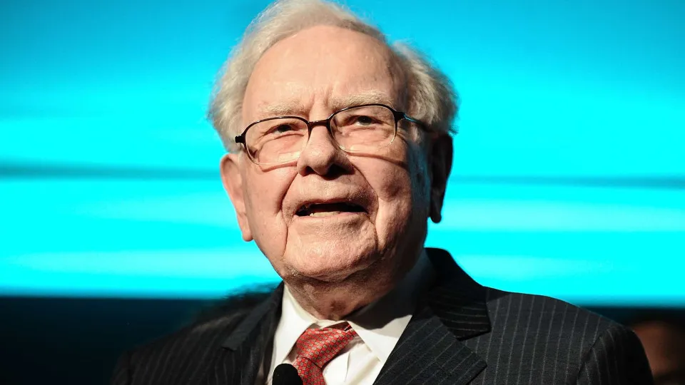 "Demasiado cedo". Warren Buffett diz ter-se precipitado ao